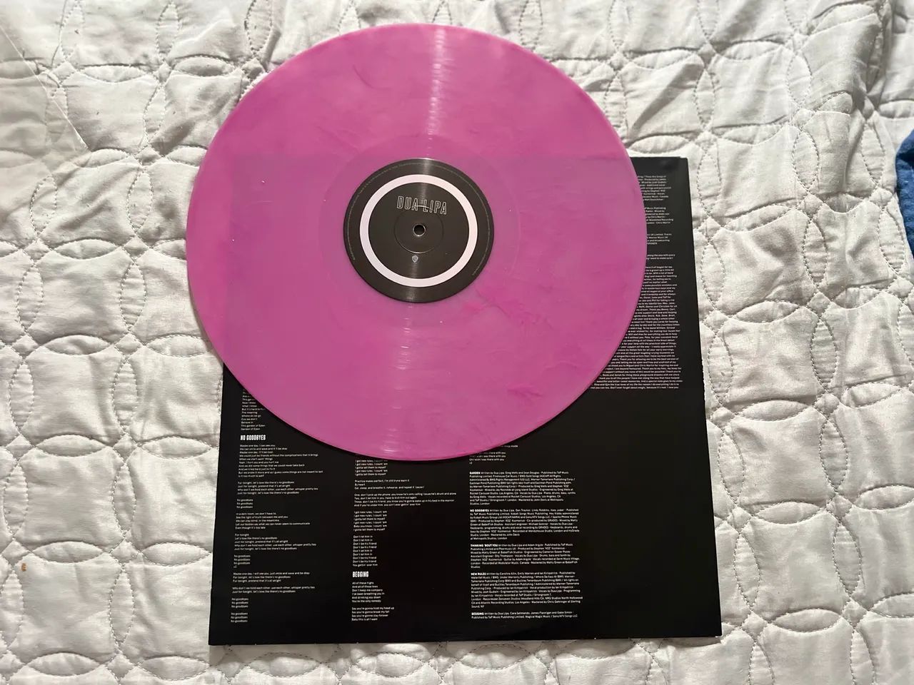 Dua Lipa vinil Dua Lipa autografado LEIA - Foto 5