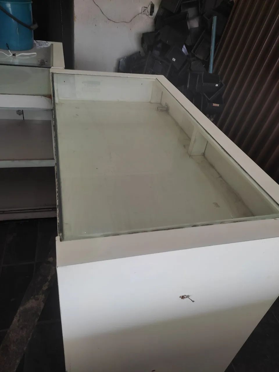 3 balcão fórmicas e vidros  - Foto 4