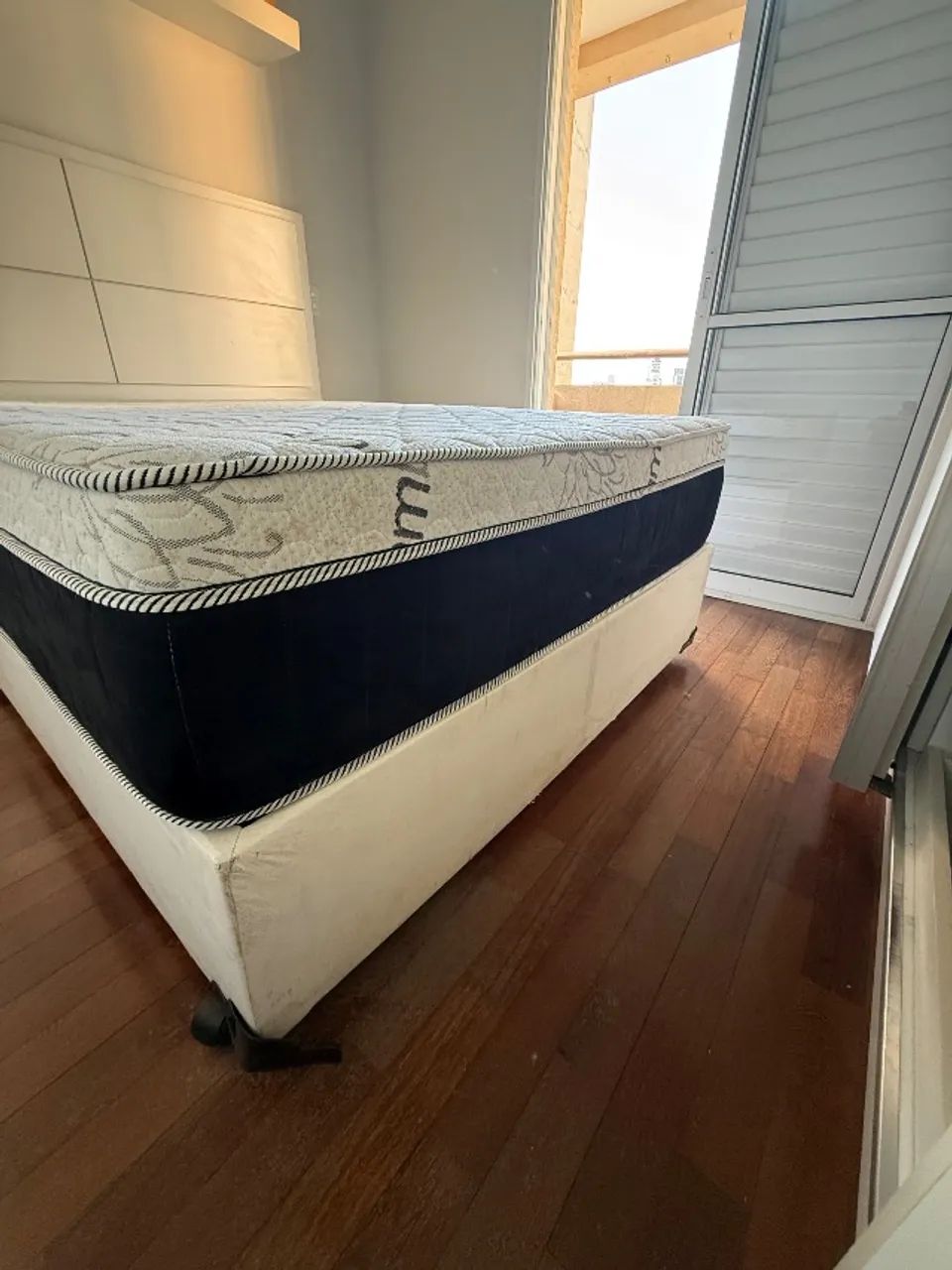 Cama box