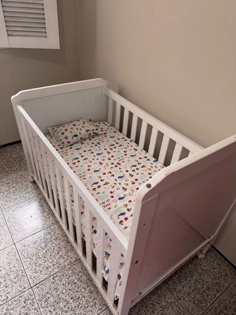 BERÇO EM PERFEITO ESTADO - POUQUÍSSIMO USO  - Foto 2