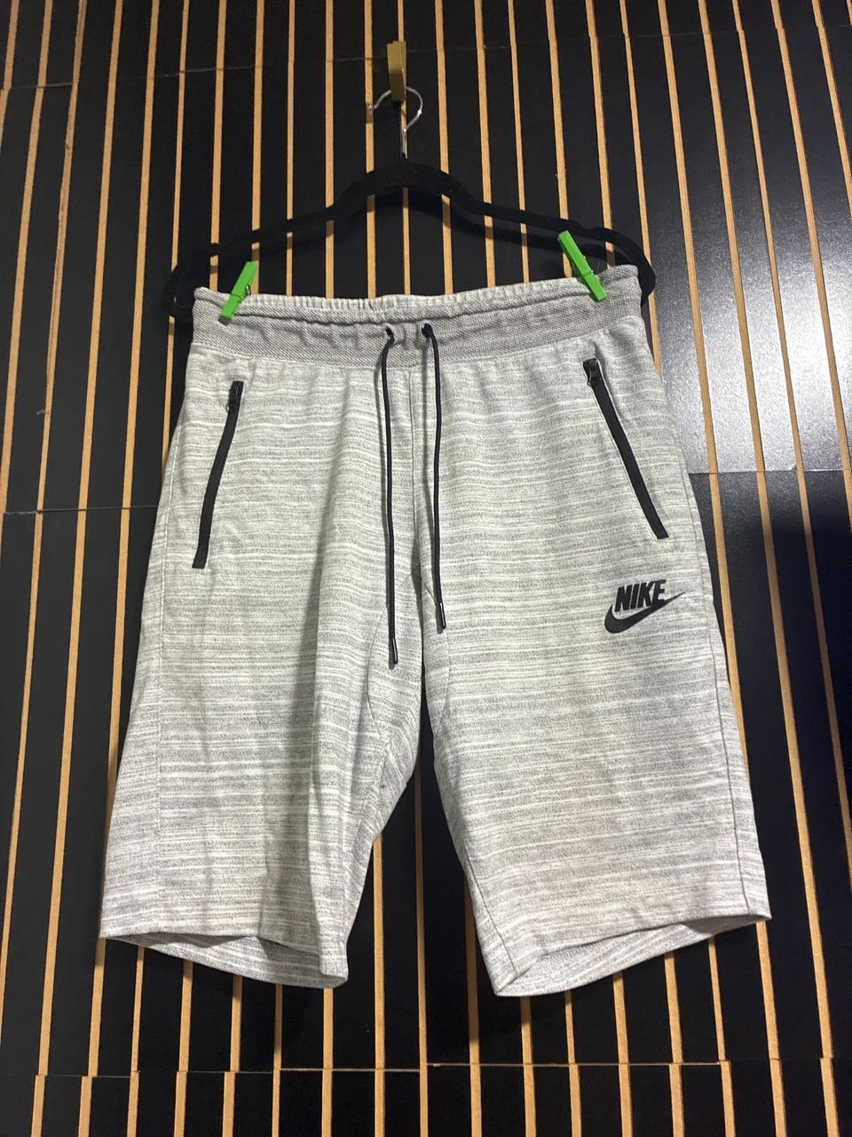 Bermuda moletom Nike tamanho M