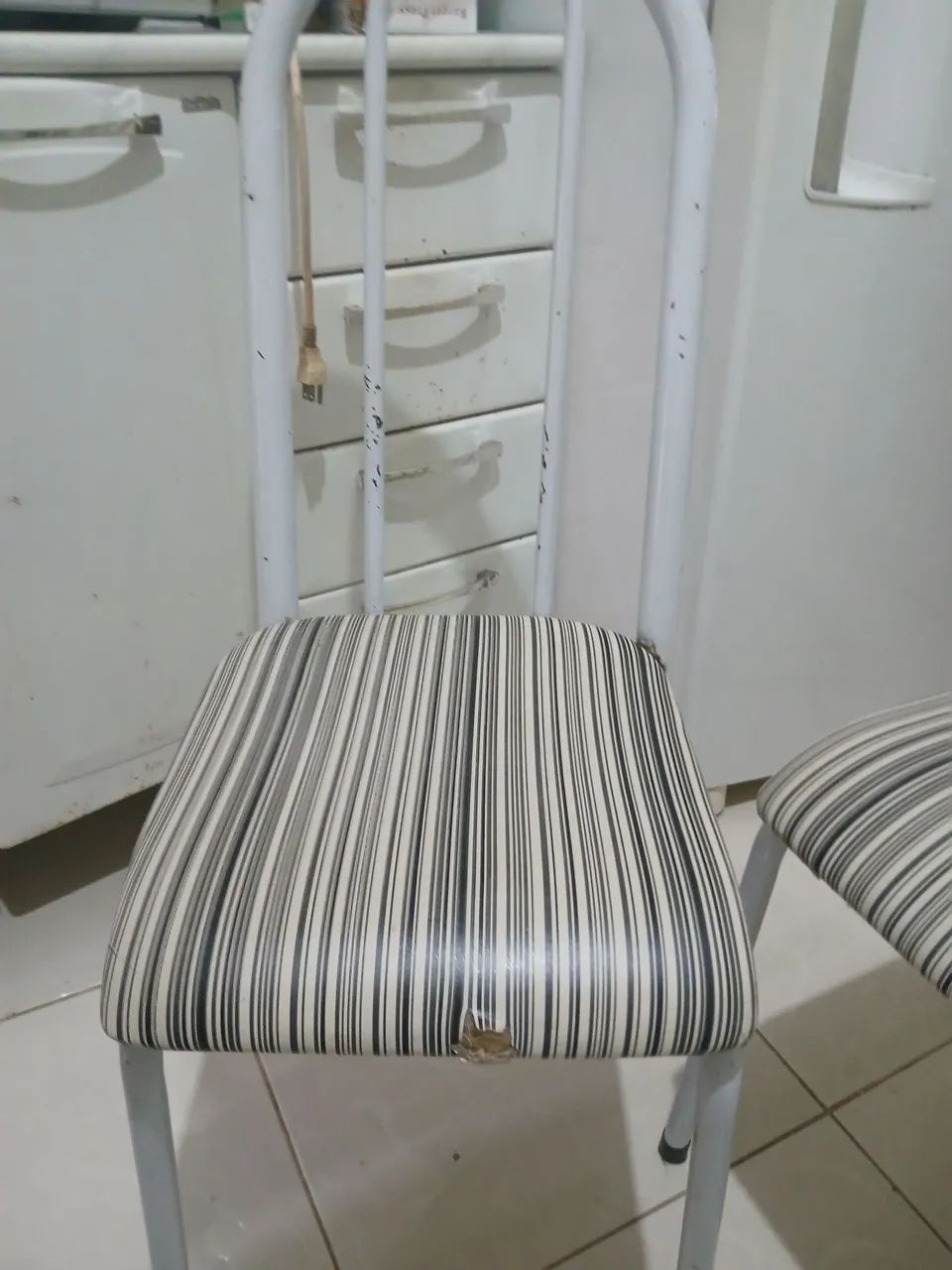 Jogo de cadeiras  - Foto 2