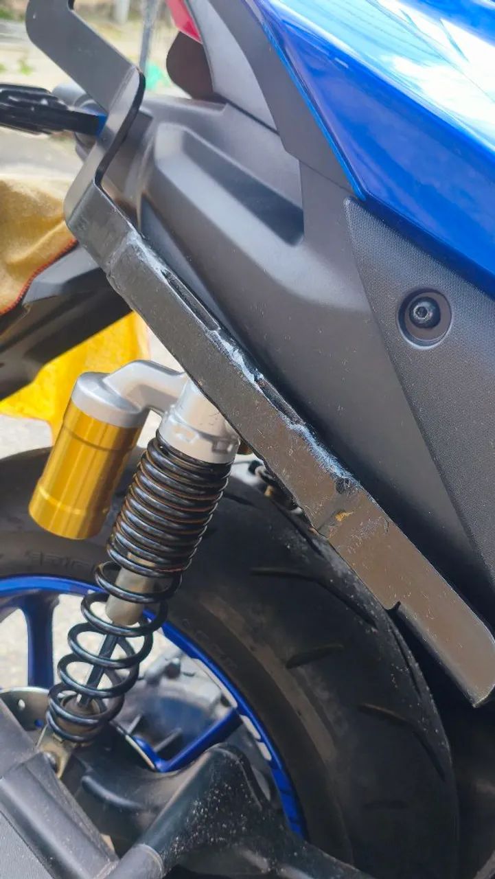 Suporte para baú da moto Aerox  - Foto 3