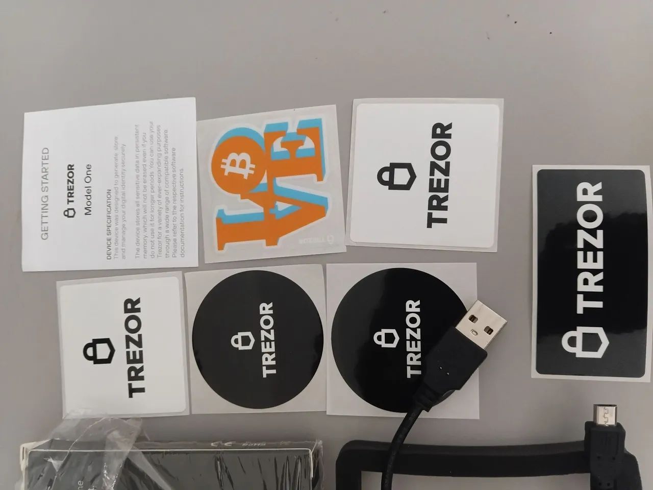 Hardware wallet Trezor One - Foto 4