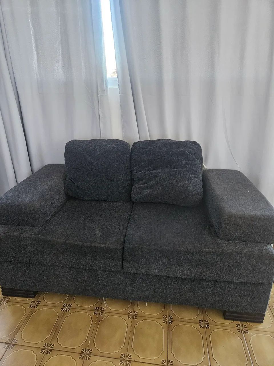 Sofá  2 lugares 