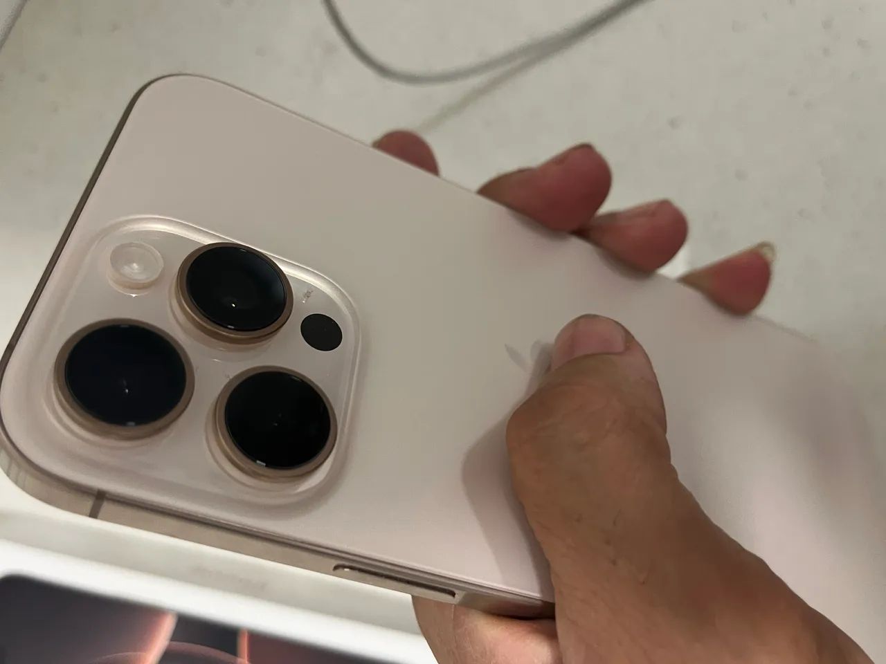 Iphone 16 pro max 256 gb - Foto 2