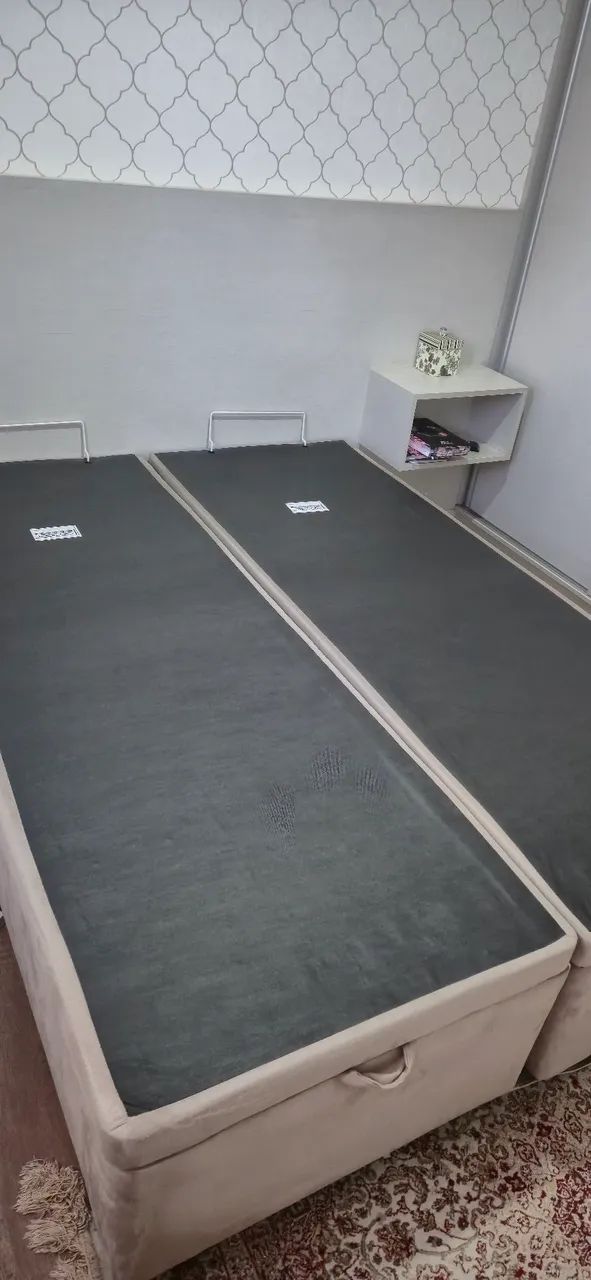 Cama Box Casal Super Conservado e Cabe Muita Coisa