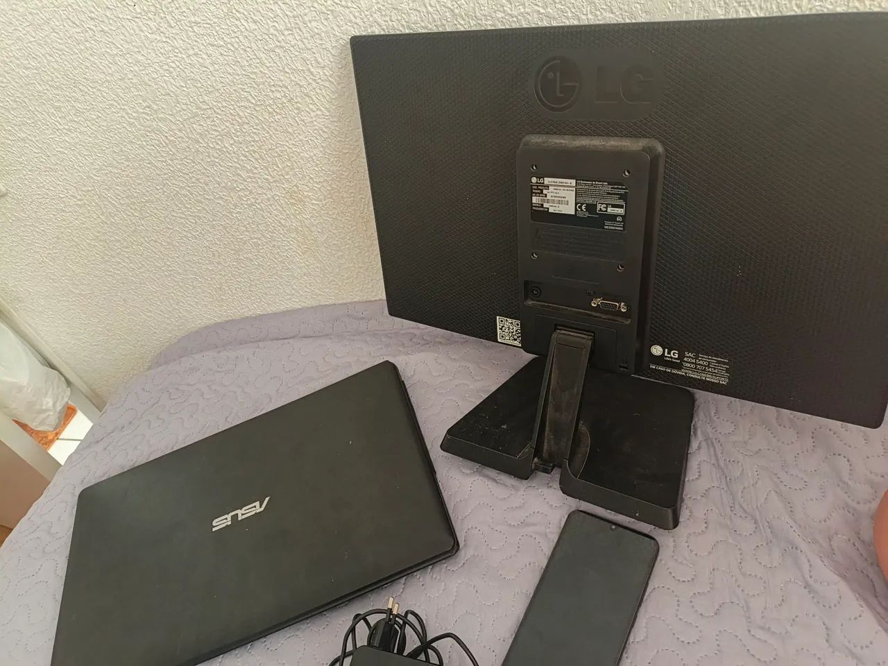 Eletrônicos usados.