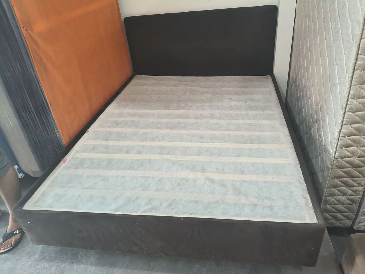 BASE CASAL PADRÃO+cabaceira bem conservada $380- ENTREGO   - Foto 4