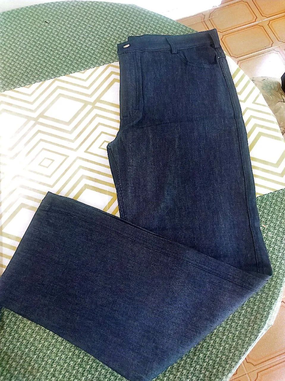 Vende-se Calça Jeans 