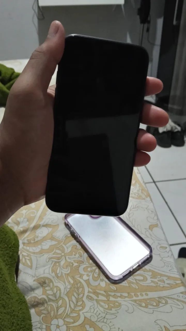 Vendo ou troco iPhone 11 zerado  - Foto 2