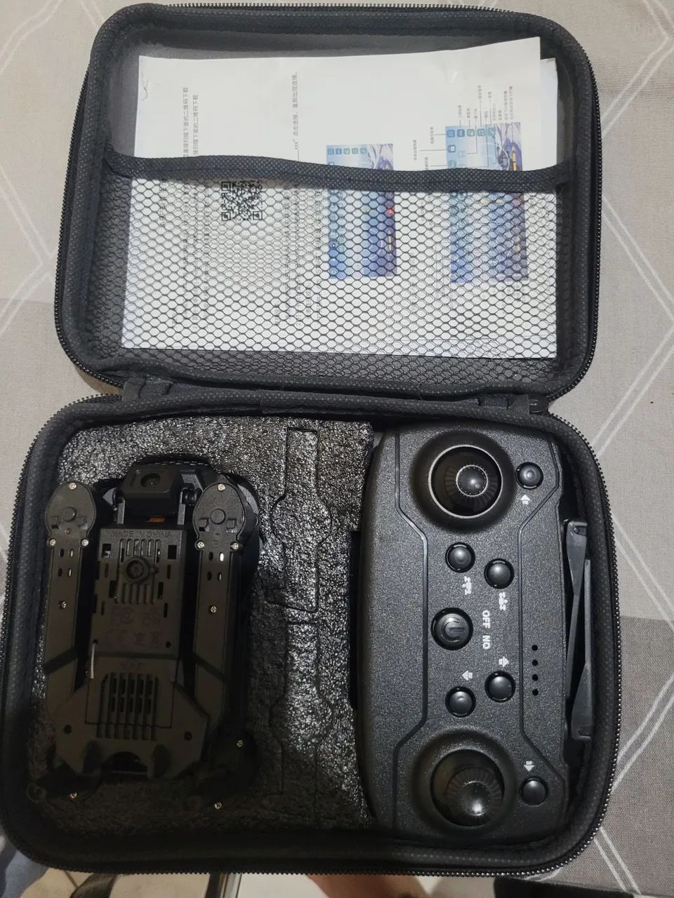 Drone E88 Pro C/Câmera + Case  NOVO