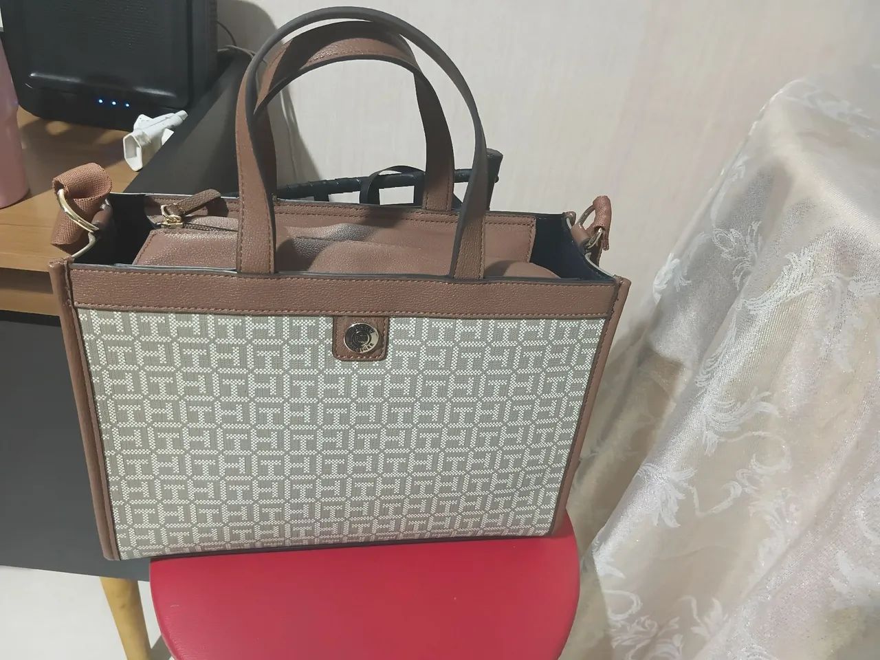 Bolsa da Tommy importada - Foto 2