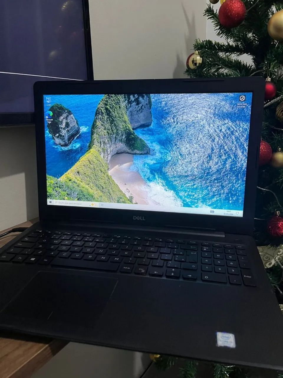 Notebook Dell core i3 7th gen 8gb ram HD 1tb (1000gb) bateria viciada - Foto 5