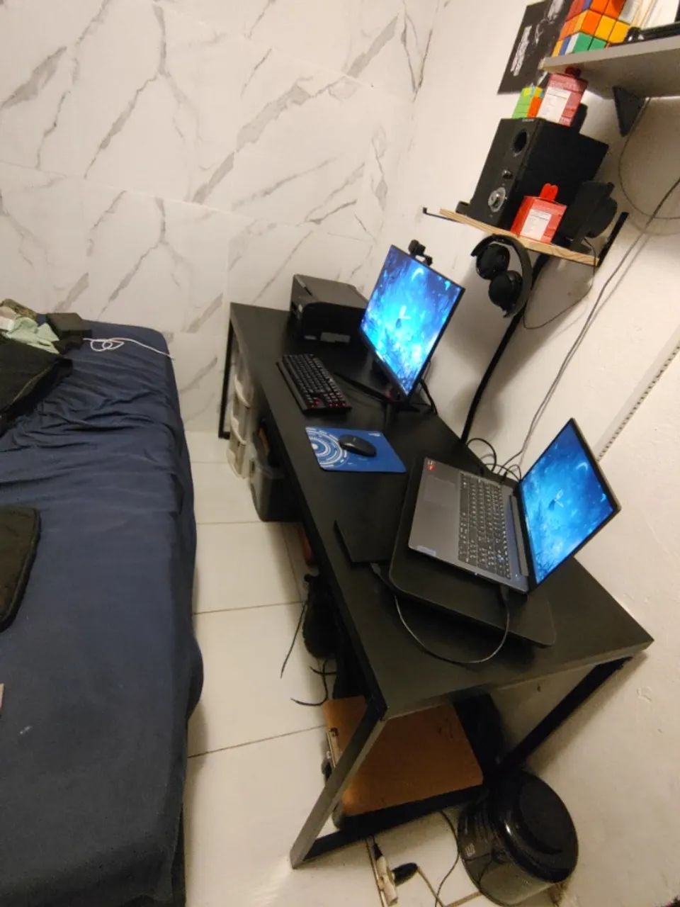 Mesa dynamica64985872174595123