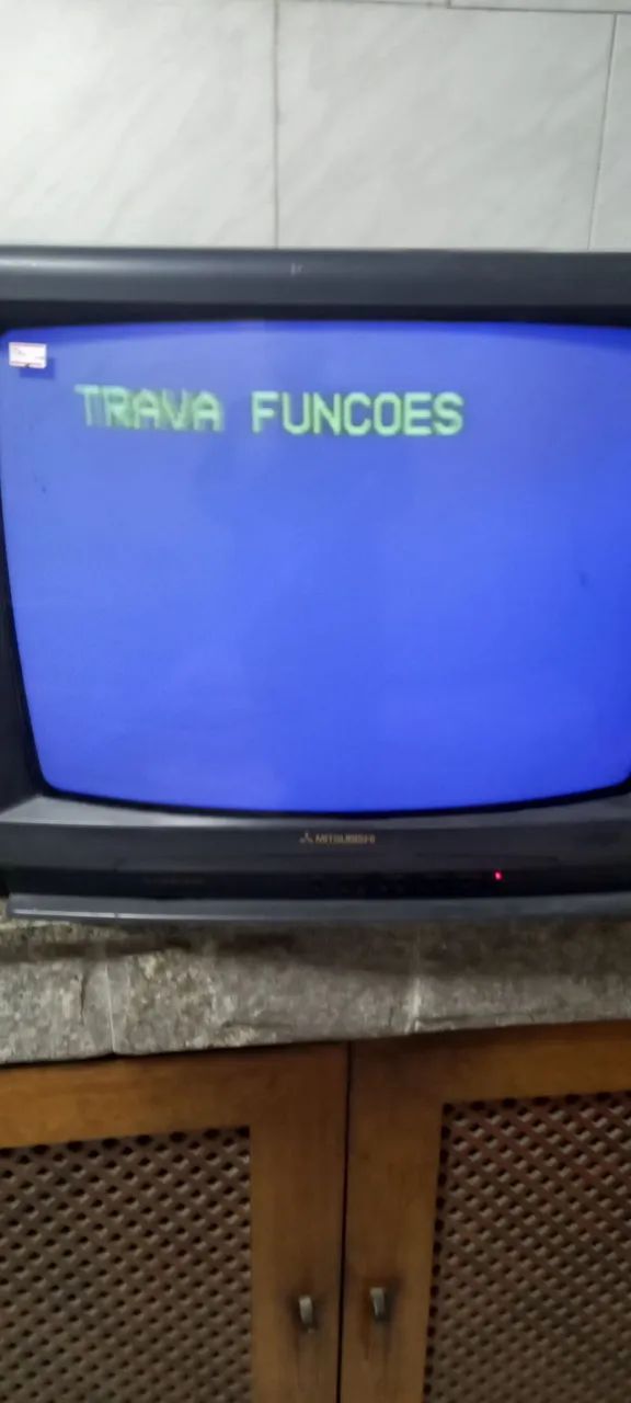 Tv 21 tudo Mitsubish com defeito 
