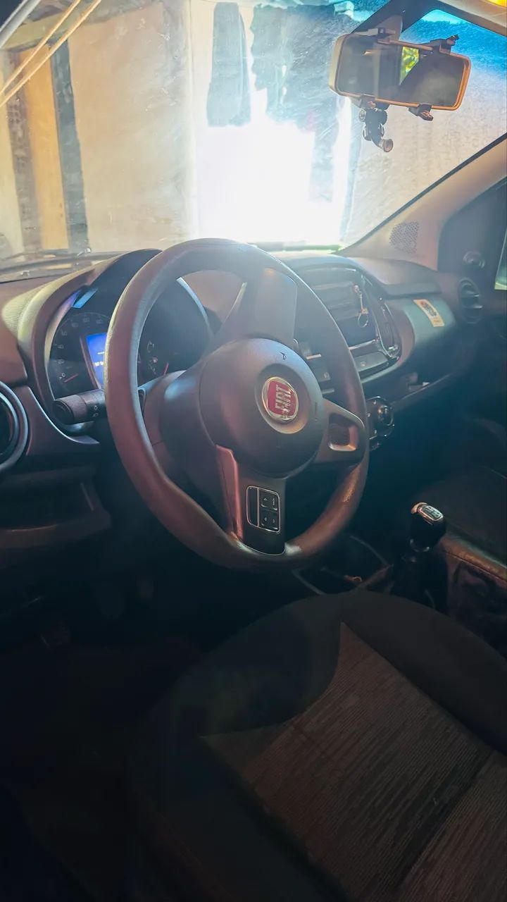 Fiat Uno Attractive 1.0 EVO Fire Flex 8V 5P 2016 - Foto 3