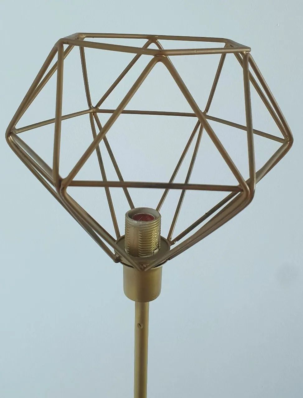Luminária de chão 