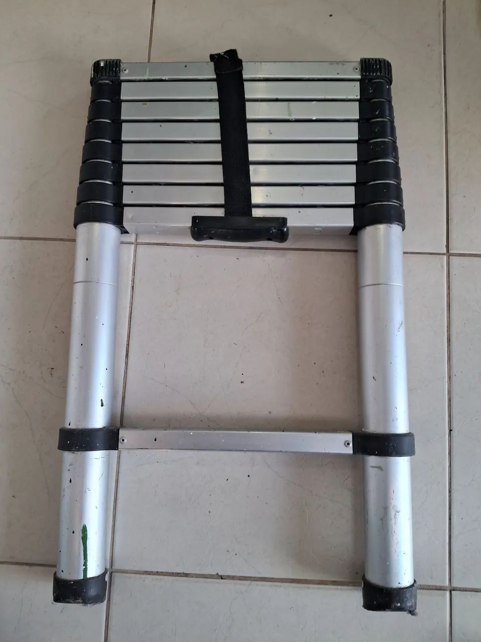 Escada telescópica de alumínio, 2,60m.  - Foto 2
