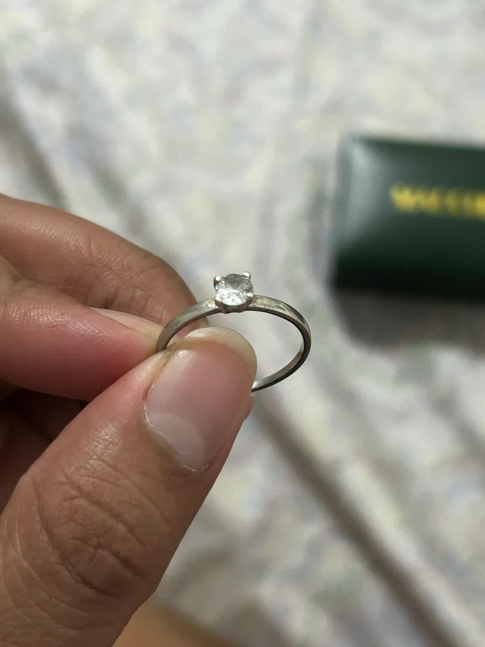 Par de alianças de prata com solitário  - Foto 3