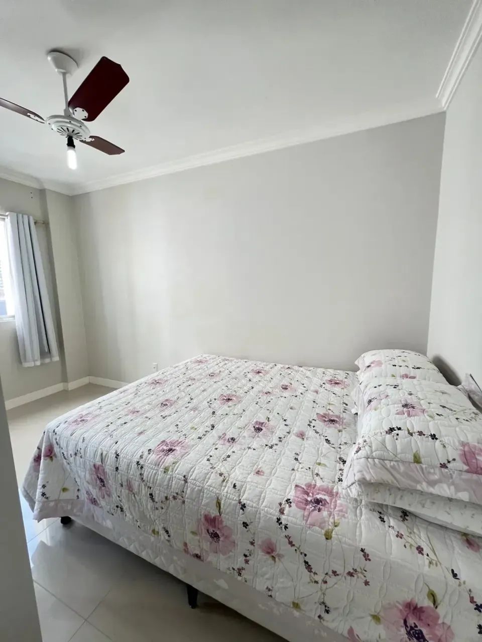 Aluguel anual // 02 dorm. // garagem // mobiliado // quadra mar - Foto 9