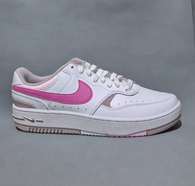 Tênis Nike Gamma Force Branco e Rosa
