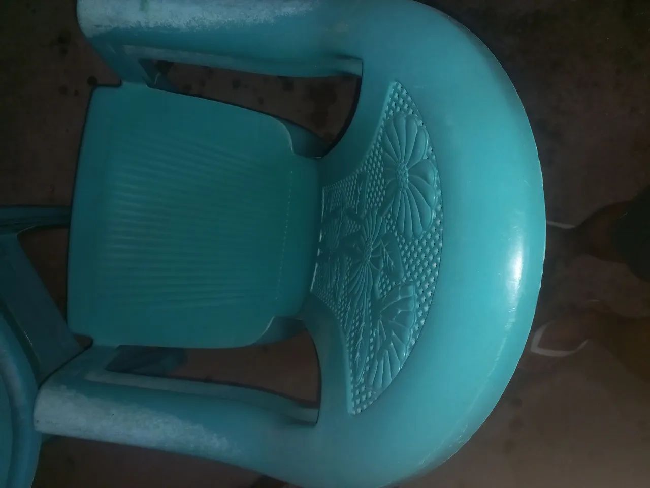 Cadeira de plástico  - Foto 5