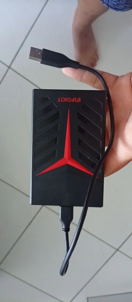 Ssd Kingston 240 gigas com case pra uso externo  - Foto 4