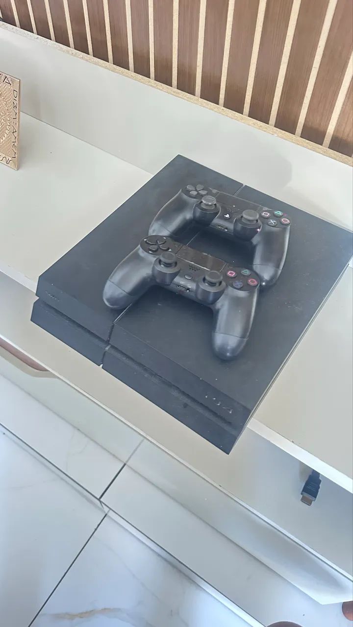 Play 4 muito novo  - Foto 3