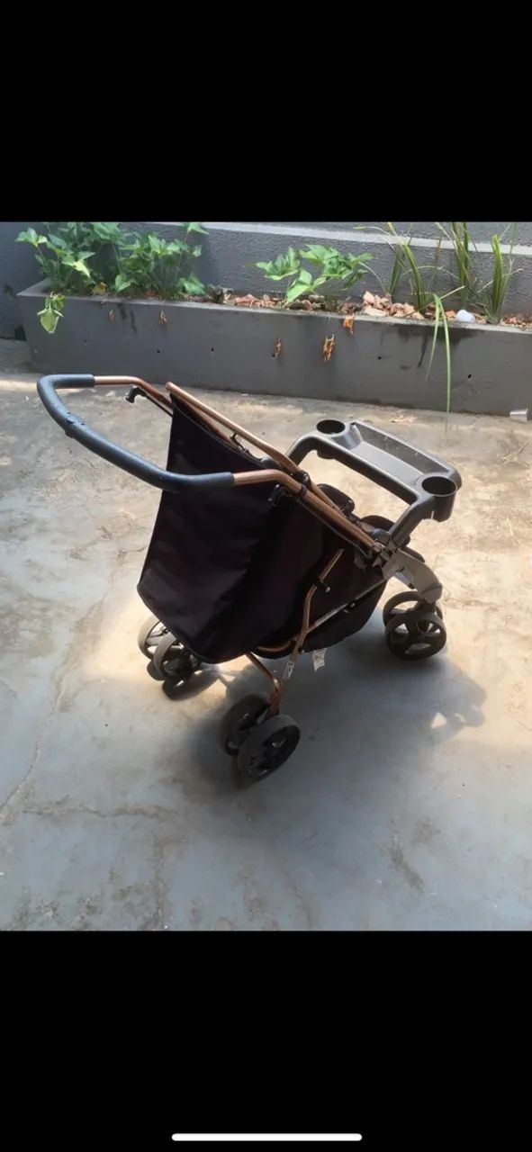 Carrinho de bebê usado - Foto 2