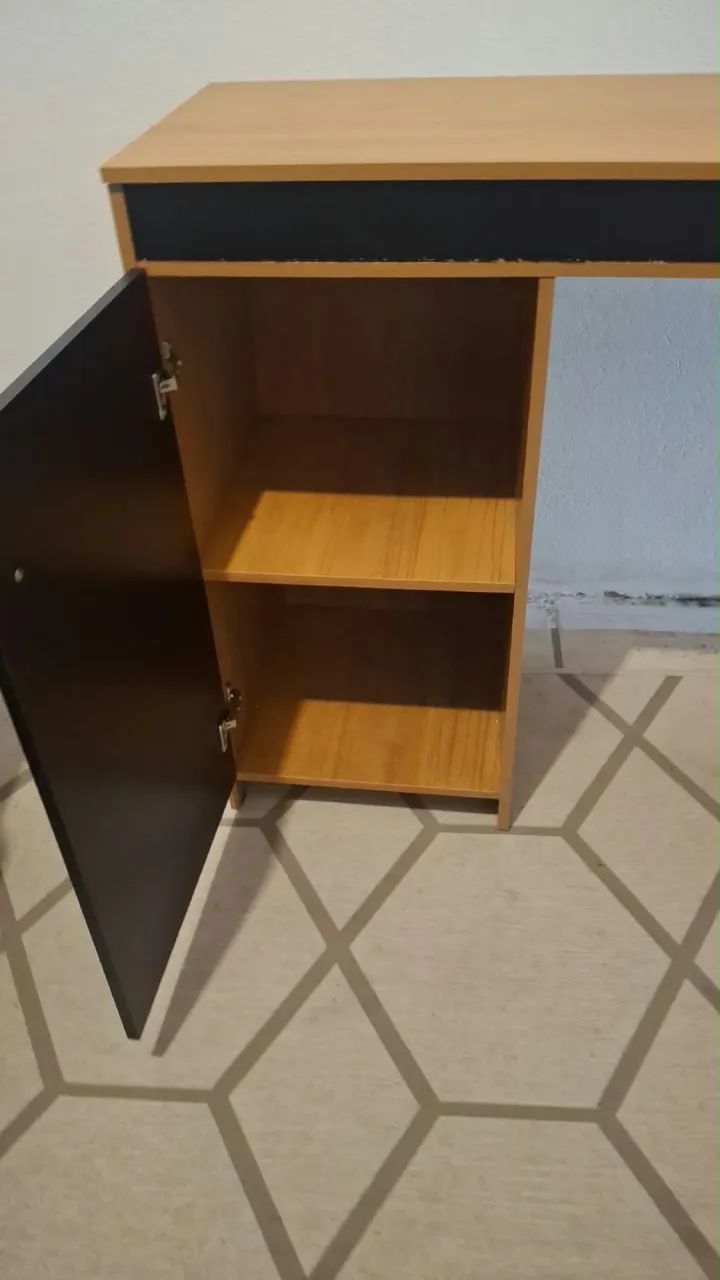 Vendo penteadeira e pode ser uma escrivaninha também  - Foto 2