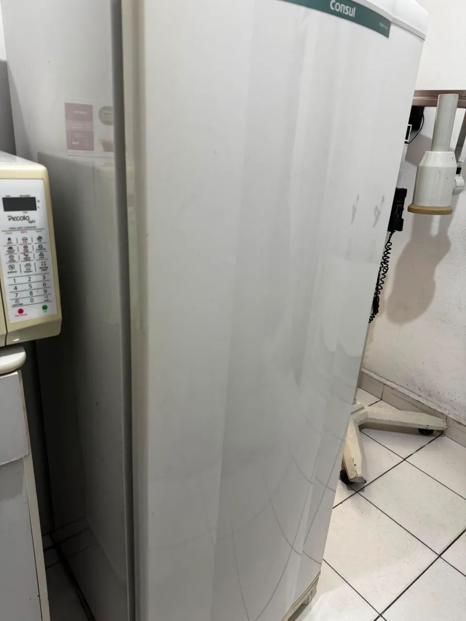 Geladeira 1 porta zerada, gela demais - Geladeiras e Freezers