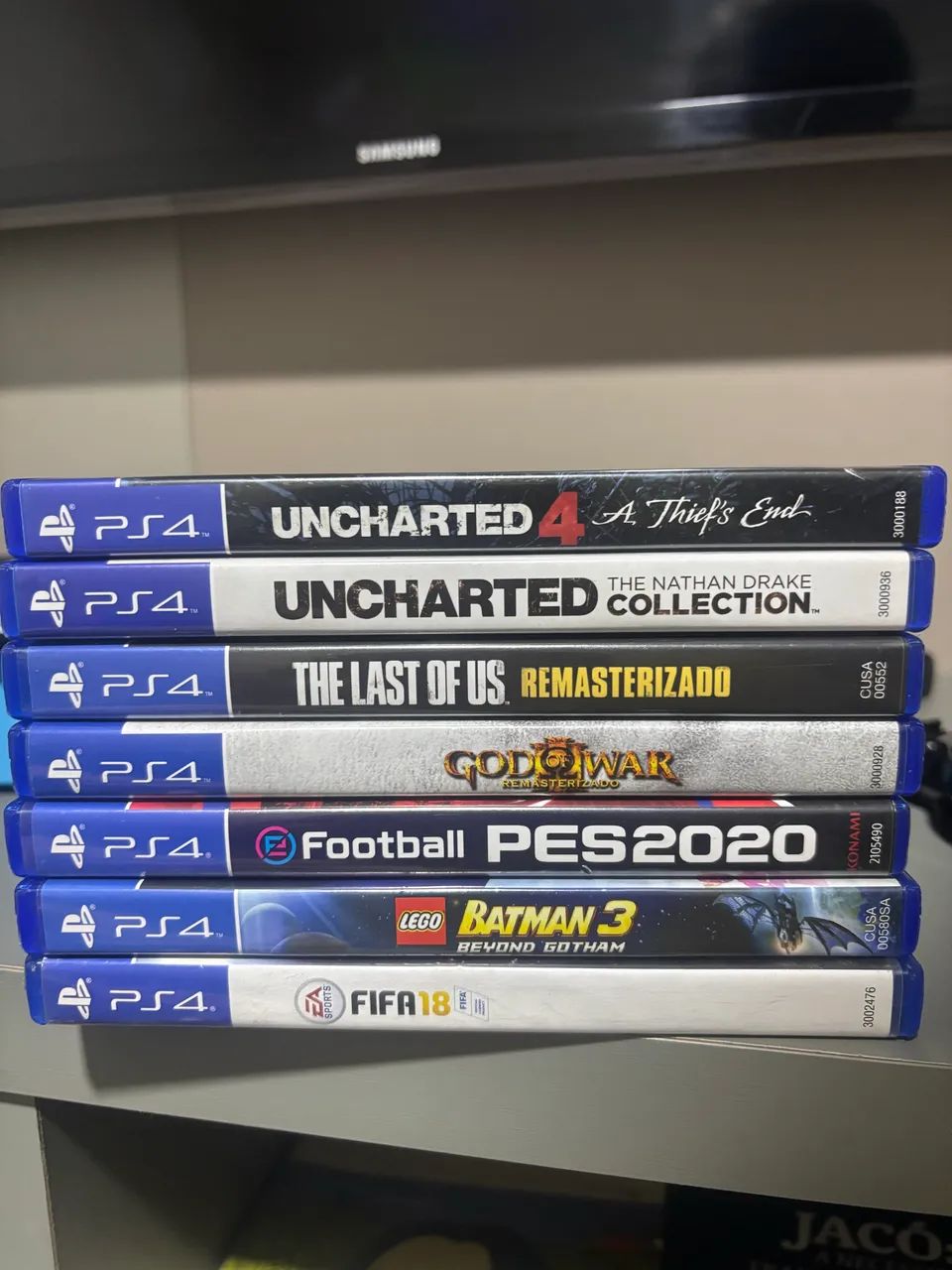 PS4 PRO 1TB - Foto 2