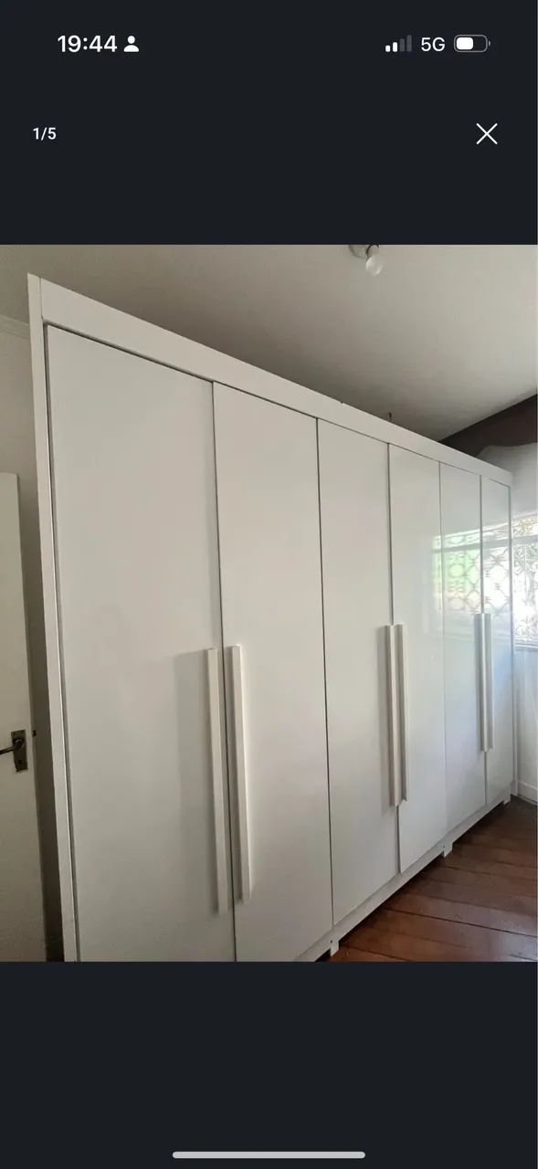 Guarda roupa semi novo 6 portas