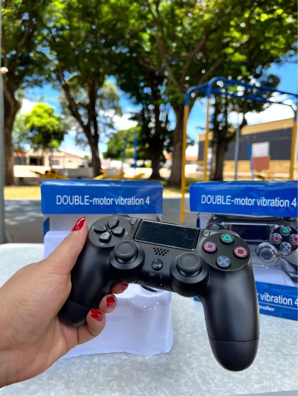 Controle de PS4 com vibração  - Foto 4