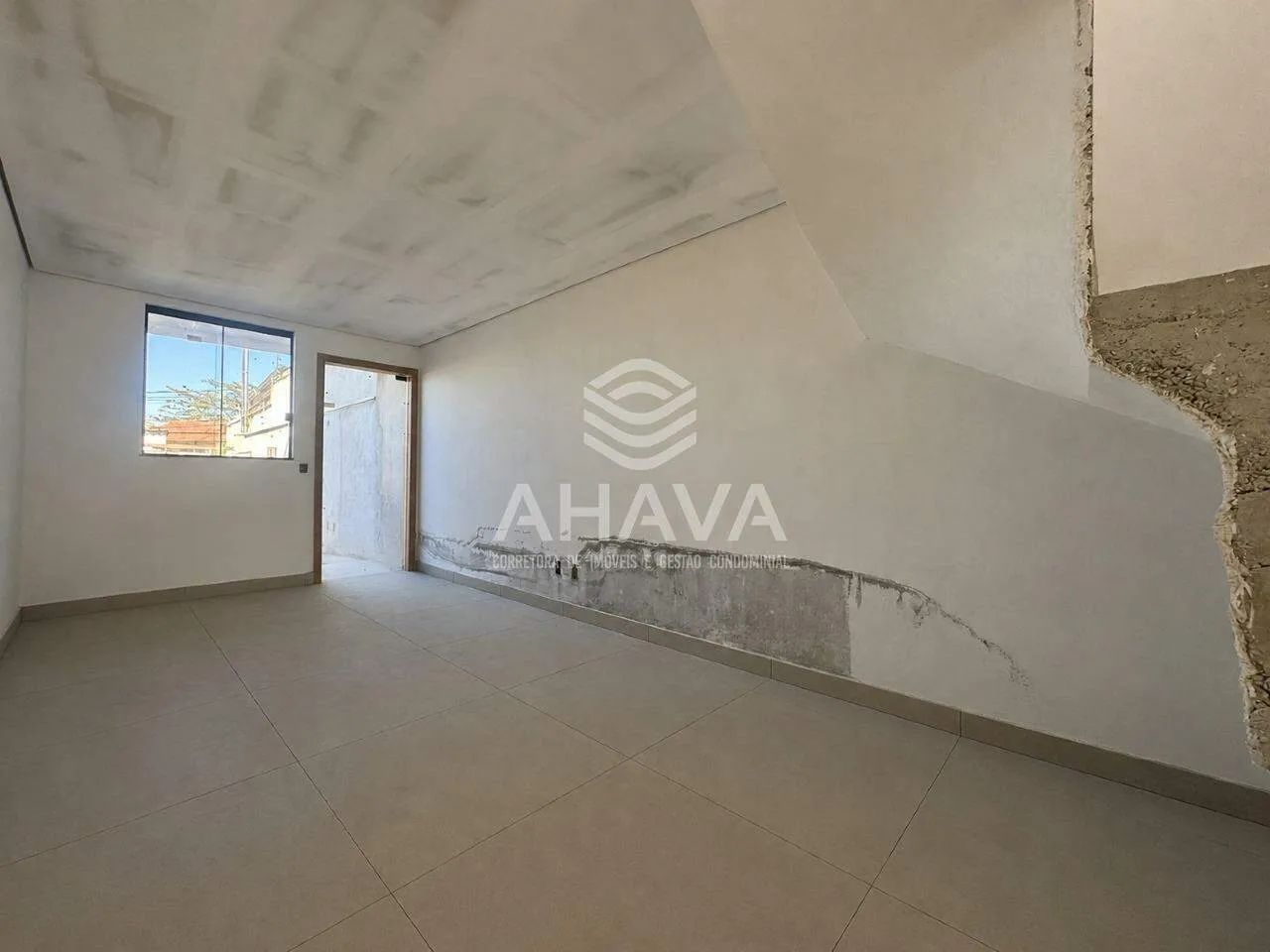 Casa Geminada com 2 Quartos sendo 2 Suítes - 78 m² - Próximo a Avenida Central - Copacaban - Foto 4