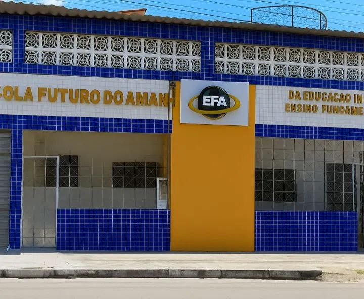 Imóvel Versátil em Vila de Abrantes: Ideal para Comércio ou Moradia