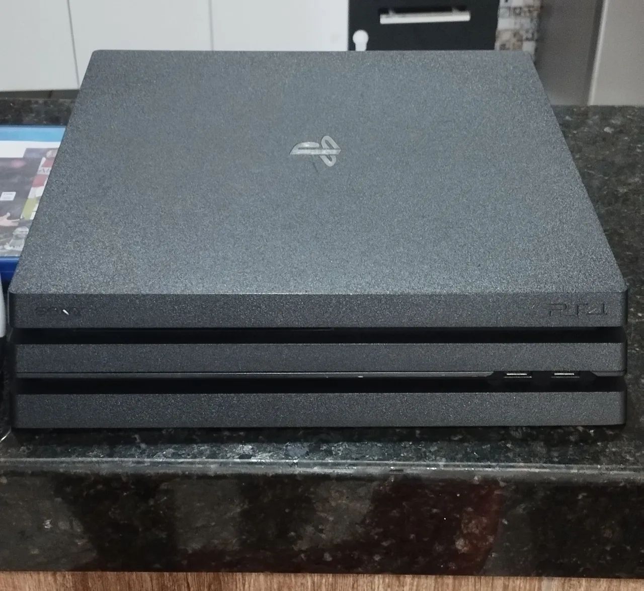 PS4 Pro 1 tera - Foto 2