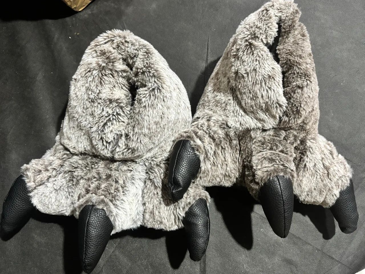 Pantufa Pata De Urso Dinossauro 3D Super Macia E Quentinha