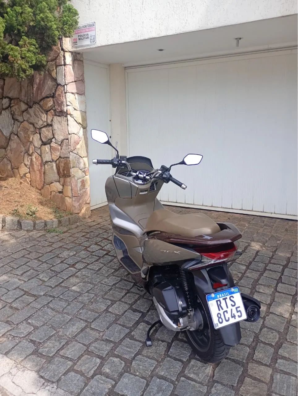 Honda pcx dlx com abs 2022  - Foto 4
