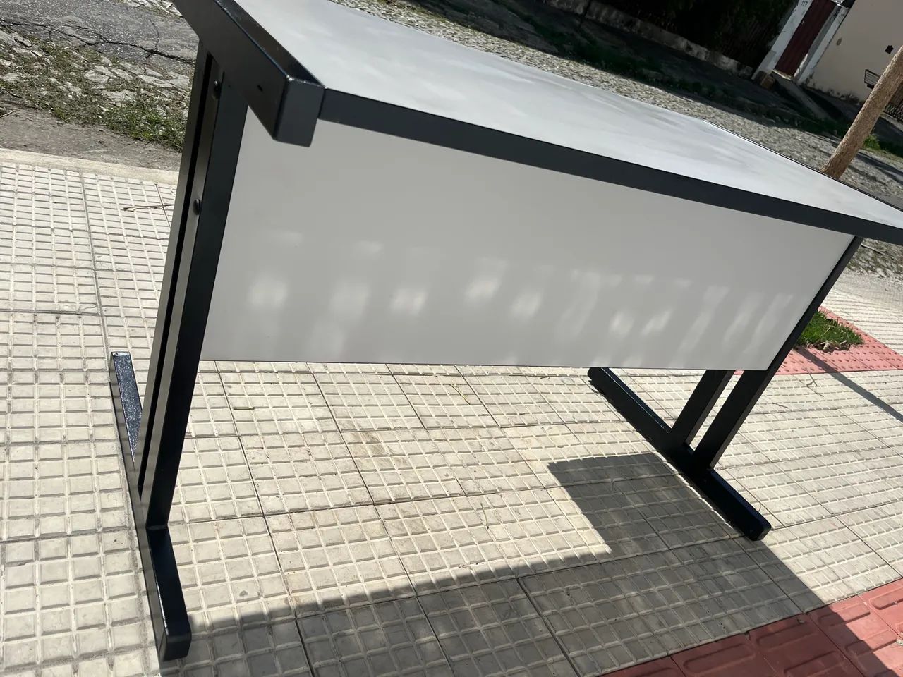 Mesa de escritório reforçada - Foto 4