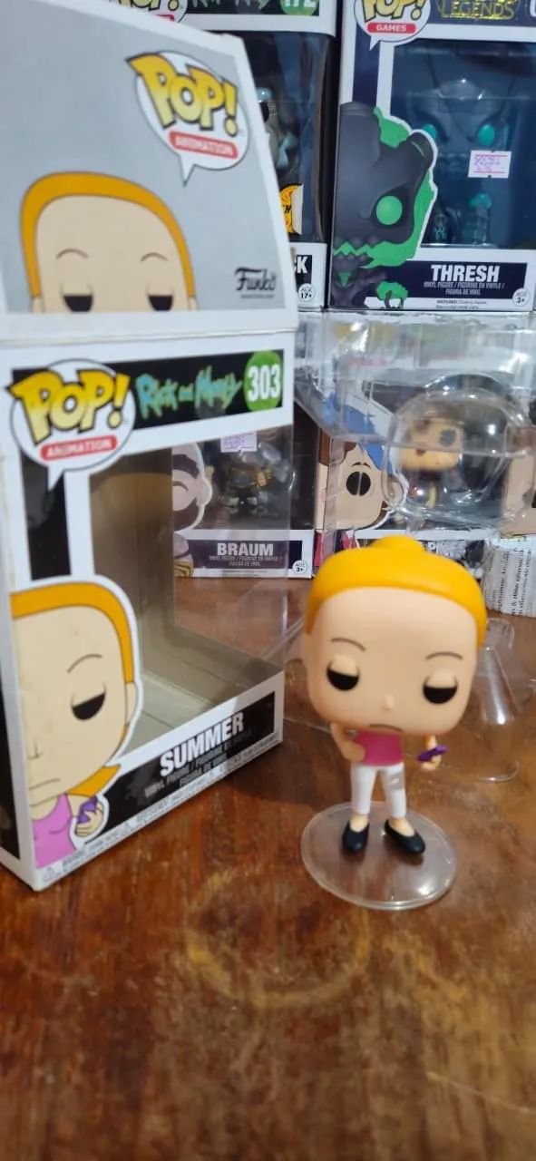 Funko POP Summer (Ricky and Morty) 303 Edição Limitada - Foto 3