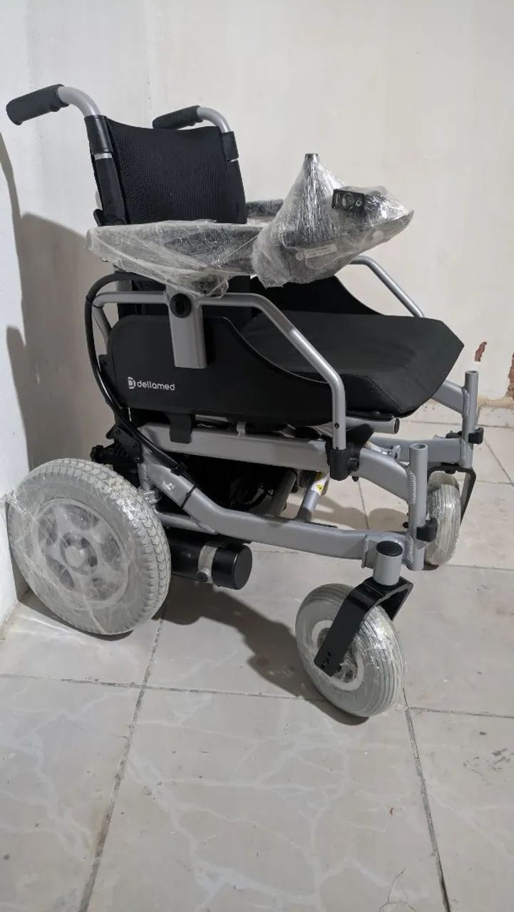 Cadeira de Rodas Dellamed D1000
