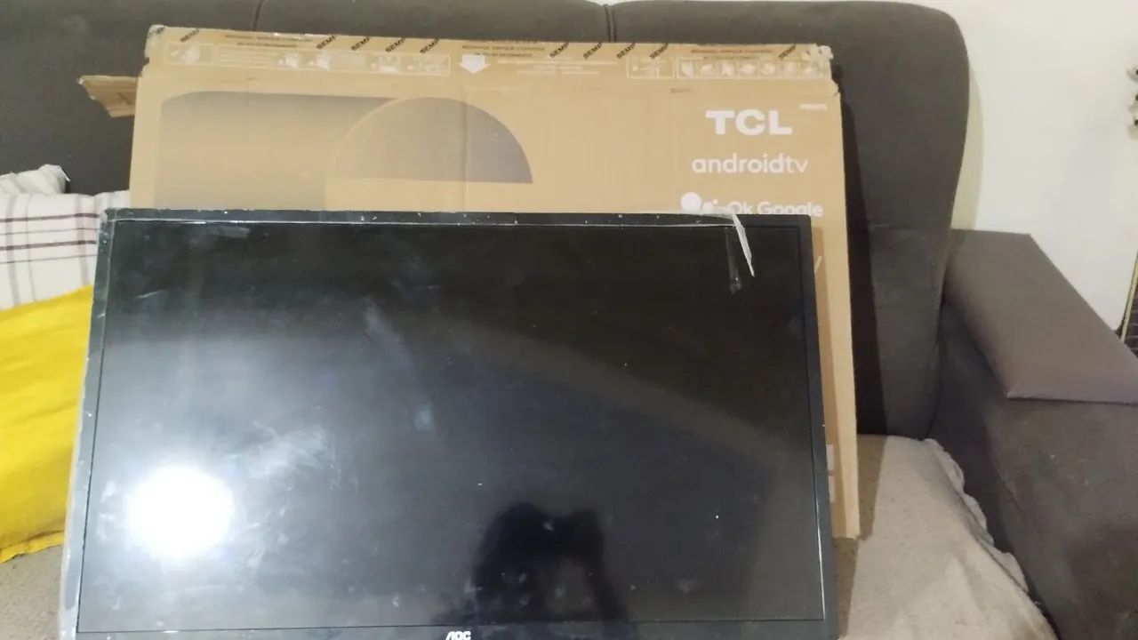 Vende-se TV Android TCL 32 - Parou de funcionar  - Foto 2