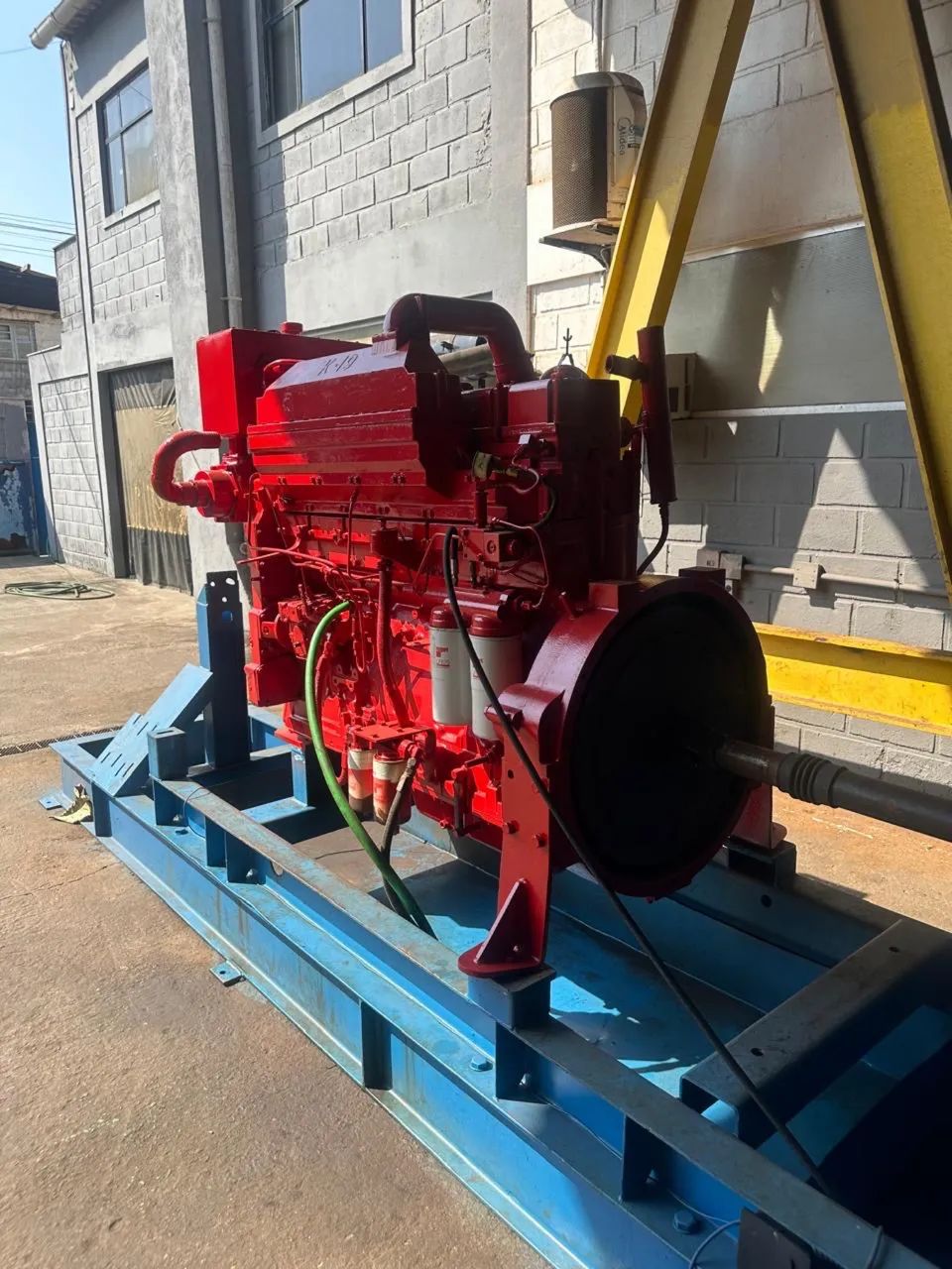 Motor Cummins KTA19 Marinizado, 635 CV, Totalmente Revisado, Pronto para Instalação