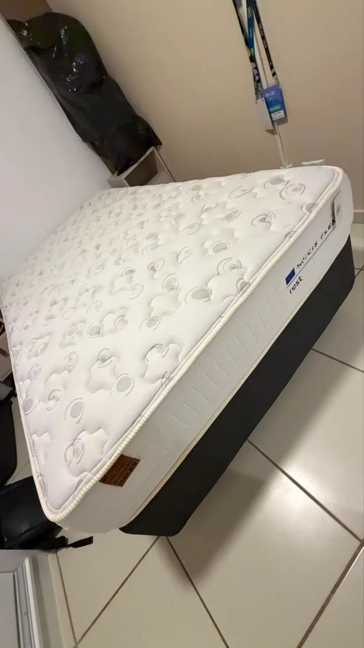 Vendo cama solteirão semi nova com etiqueta  - Foto 2