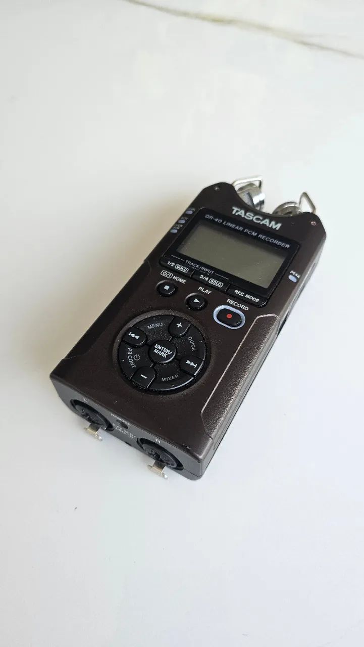 Gravador profissional Tascam DR-40