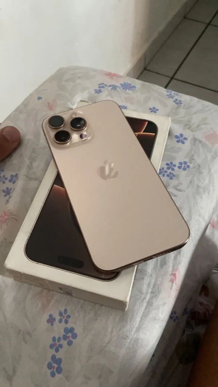 iPhone 16 pro max  - Foto 2