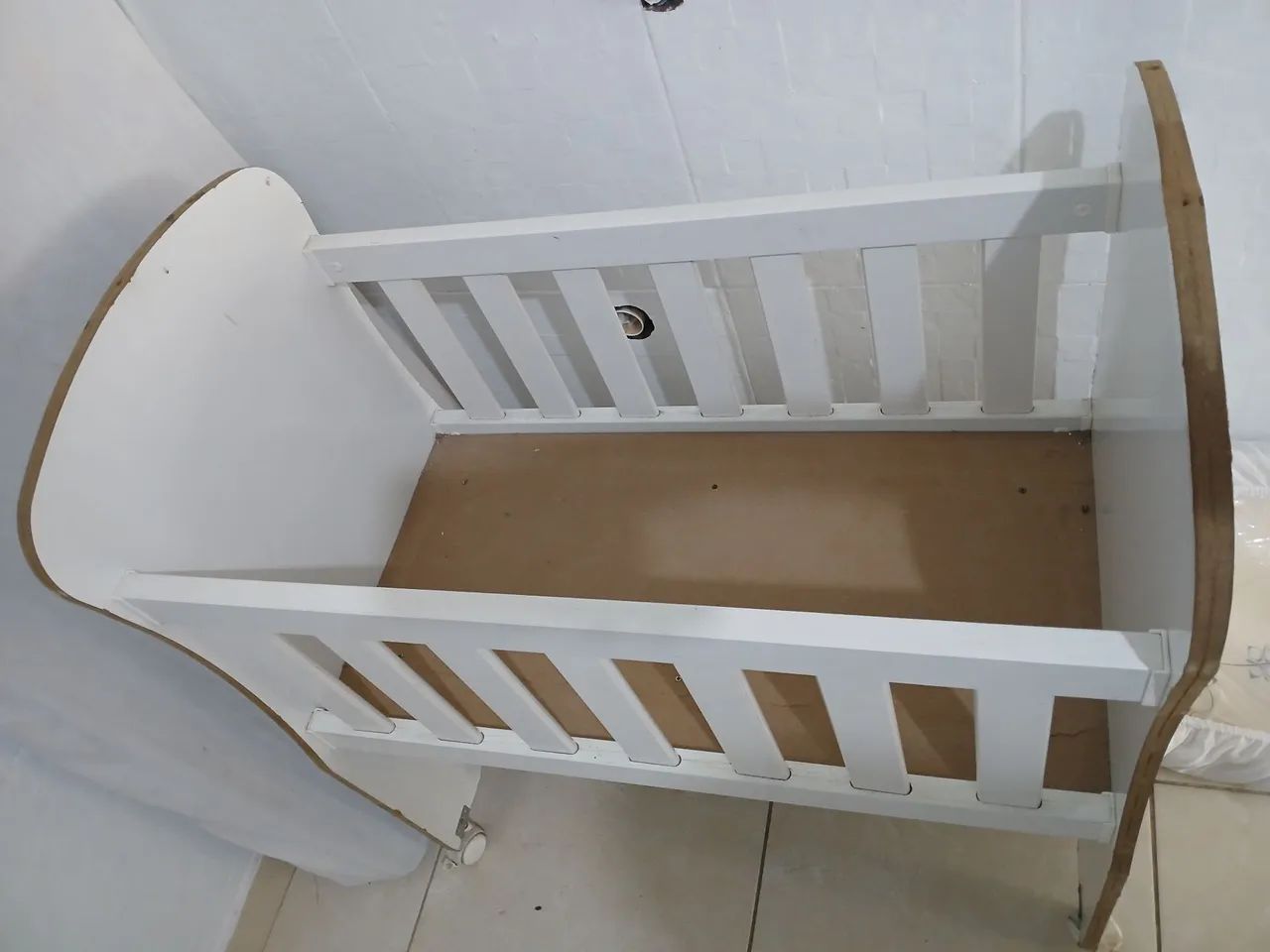 Vende-se mine berço 