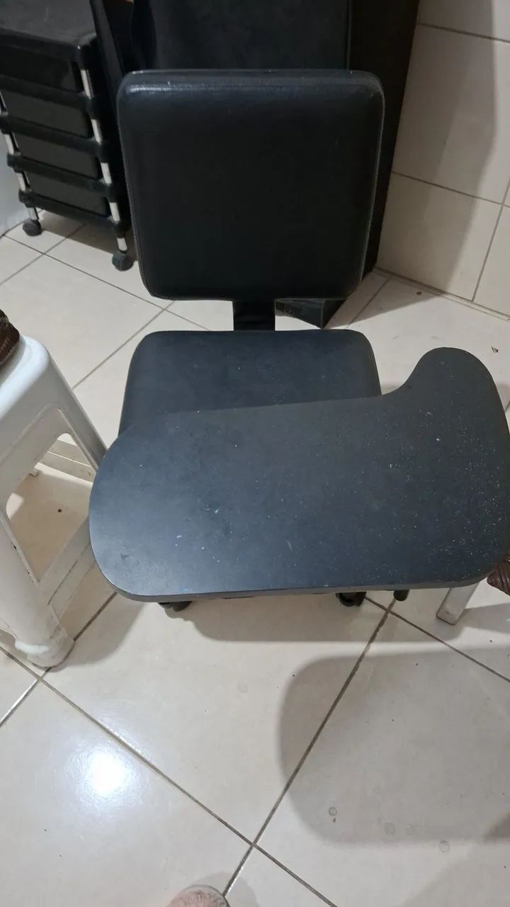 Vendo cadeira de manecure
